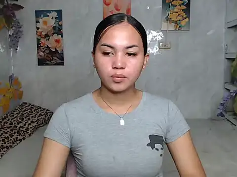 Snapshot of ur_asiankat chatting on 24, 7, 2026 ur asiankat online show from 24, 7, 2026