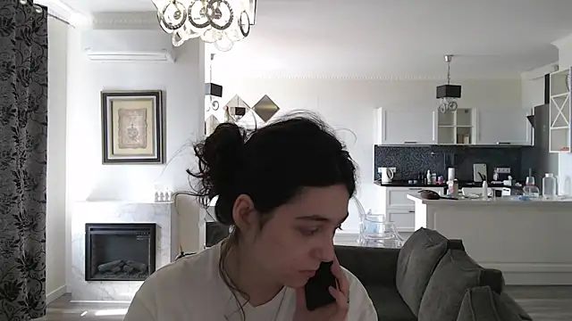 Snapshot of cute_lilia chatting on 8, 5, 2026 cute lilia online show from 8, 5, 2026