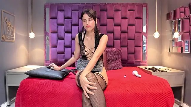 AlesiaLara online show from 1, 6, 2026