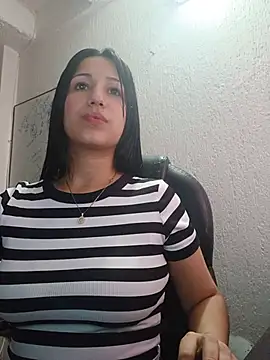 Snapshot of gaby_cute4u chatting on 5, 8, 2026 gaby cute4u online show from 5, 8, 2026