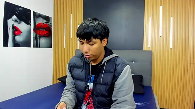 jhoan evanss online show from 8, 7, 2026