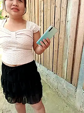 Snapshot of Lily_Henry chatting on 27, 5, 2026 Lily Henry online show from 27, 5, 2026