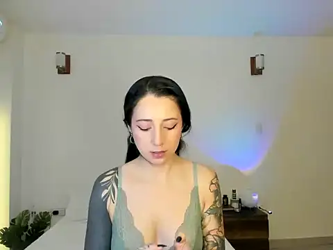EvangelineLoveee online show from 9, 7, 2026