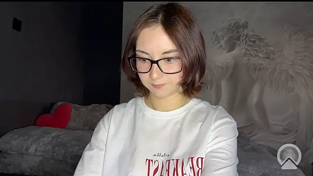 Snapshot of Amalia_Lambert_13 chatting on 28, 5, 2026 Amalia Lambert 13 online show from 28, 5, 2026