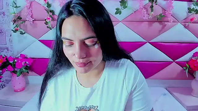 Snapshot of Isabella_Mora_ chatting on 16, 5, 2026 Isabella Mora online show from 16, 5, 2026