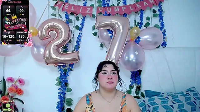 Azumi Cosplay  online show from 24, 5, 2026