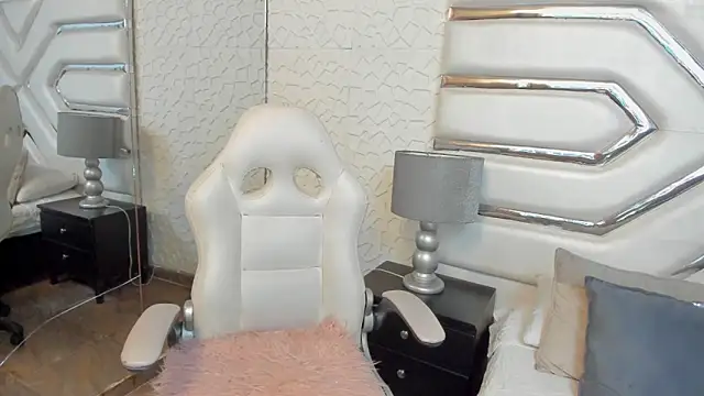 Snapshot of KattyLilli chatting on 24, 6, 2026 KattyLilli online show from 24, 6, 2026