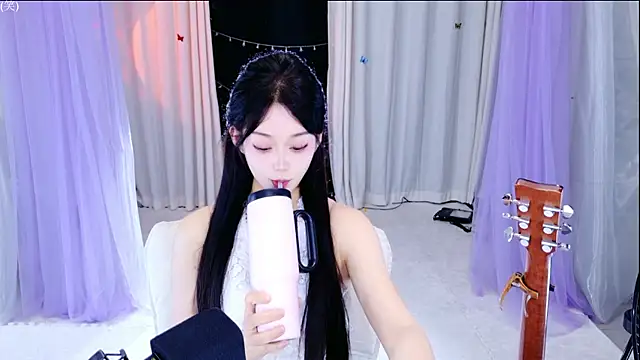 Snapshot of Wa-Nini chatting on 28, 5, 2026 Wa-Nini online show from 28, 5, 2026