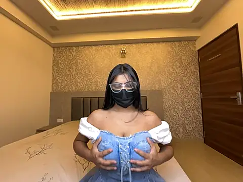 Snapshot of Miss_Heer chatting on 1, 7, 2026 Miss Heer online show from 1, 7, 2026