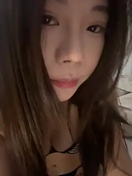 Snapshot of liuliu-x chatting on 13, 5, 2026 liuliu-x online show from 13, 5, 2026
