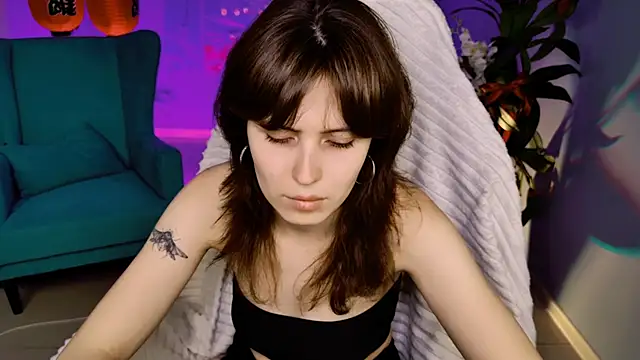 Snapshot of LolaDominara chatting on 10, 6, 2026 LolaDominara online show from 10, 6, 2026