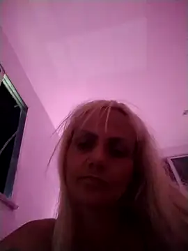 CopacabanaBlondgirl online show from 9, 5, 2026