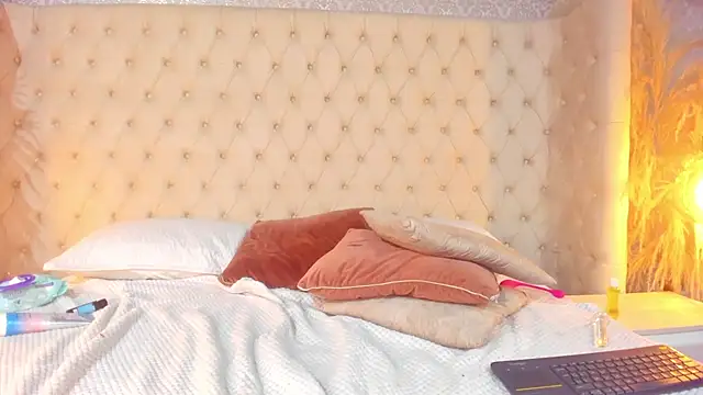 Snapshot of DeniseWasley chatting on 28, 7, 2026 DeniseWasley online show from 28, 7, 2026