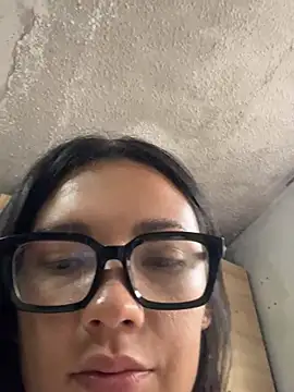 Snapshot of sarita_hos chatting on 6, 6, 2026 sarita hos online show from 6, 6, 2026