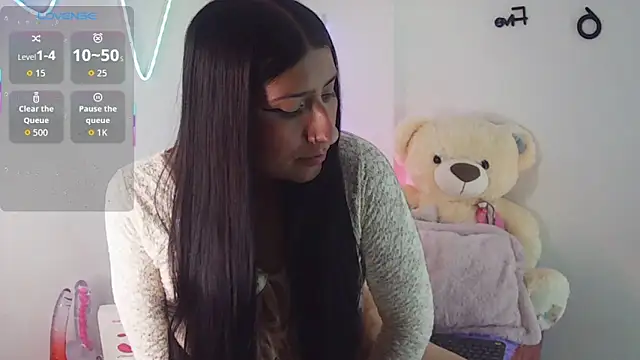 Snapshot of Sara_Blum chatting on 1, 6, 2026 Sara Blum online show from 1, 6, 2026