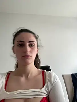 Snapshot of OliviaBaby- chatting on 8, 7, 2026 OliviaBaby- online show from 8, 7, 2026