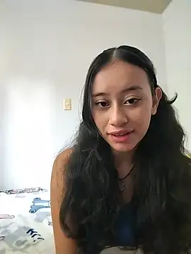Snapshot of L0lita_Emi12 chatting on 23, 5, 2026 L0lita Emi12 online show from 23, 5, 2026