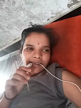 Snapshot of Student_garl_1 chatting on 26, 5, 2026 Student garl 1 online show from 26, 5, 2026