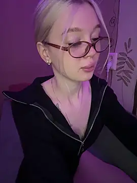 Snapshot of Velvet_Doll_ chatting on 29, 5, 2026 Velvet Doll online show from 29, 5, 2026