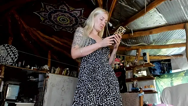Snapshot of wildforestmuse_ chatting on 8, 7, 2026 wildforestmuse online show from 8, 7, 2026