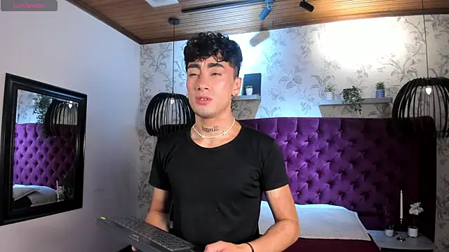 Snapshot of Spencerwhite_ chatting on 18, 5, 2026 Spencerwhite online show from 18, 5, 2026