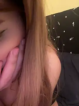 Snapshot of naughty_vivian chatting on 18, 6, 2026 naughty vivian online show from 18, 6, 2026