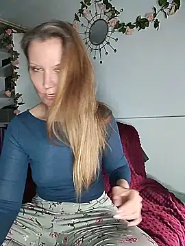 Snapshot of Candy_Cougar chatting on 6, 5, 2026 Candy Cougar online show from 6, 5, 2026