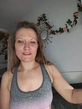 Snapshot of Candy_Cougar chatting on 20, 6, 2026 Candy Cougar online show from 20, 6, 2026