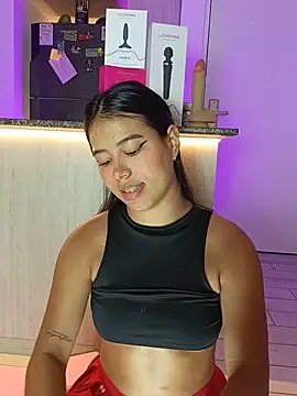 Snapshot of Raven_stonee01 chatting on 17, 5, 2026 Raven stonee01 online show from 17, 5, 2026