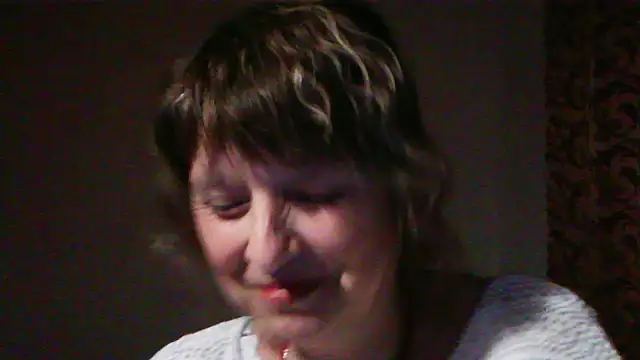 Snapshot of ElizabethGorden chatting on 7, 5, 2026 ElizabethGorden online show from 7, 5, 2026