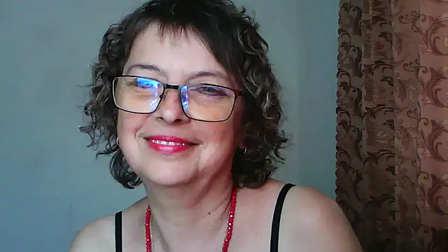 Snapshot of ElizabethGorden chatting on 6, 6, 2026 ElizabethGorden online show from 6, 6, 2026
