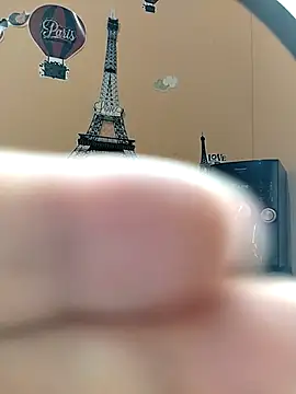 Snapshot of Venuss_Milf chatting on 29, 6, 2026 Venuss Milf online show from 29, 6, 2026