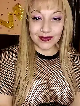 Snapshot of Venuss_Milf chatting on 28, 7, 2026 Venuss Milf online show from 28, 7, 2026