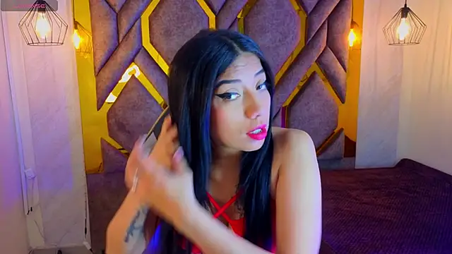 Snapshot of Ey_Im_simone_ chatting on 6, 5, 2026 Ey Im simone online show from 6, 5, 2026