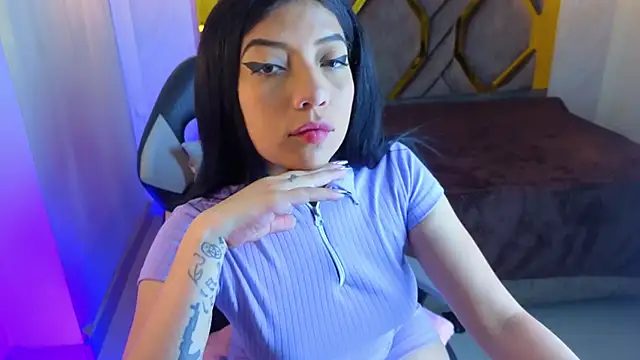 Snapshot of Ey_Im_simone_ chatting on 14, 5, 2026 Ey Im simone online show from 14, 5, 2026