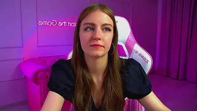 Snapshot of SofiaSarvains chatting on 10, 6, 2026 SofiaSarvains online show from 10, 6, 2026