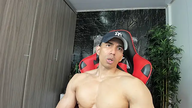 Snapshot of Erik_castle chatting on 31, 5, 2026 Erik castle online show from 31, 5, 2026