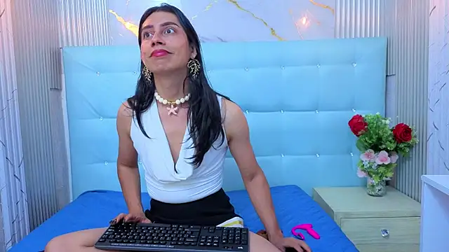 Snapshot of Alexadomina22 chatting on 20, 7, 2026 Alexadomina22 online show from 20, 7, 2026