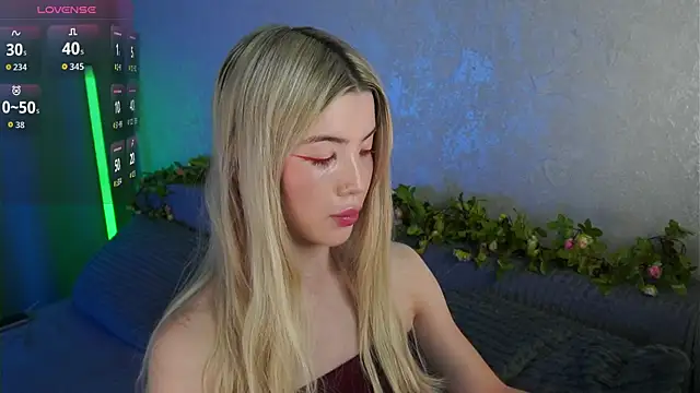 LindaThackerr online show from 20, 7, 2026