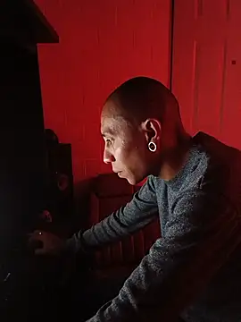 Snapshot of WedgingClinker chatting on 31, 7, 2026 WedgingClinker online show from 31, 7, 2026