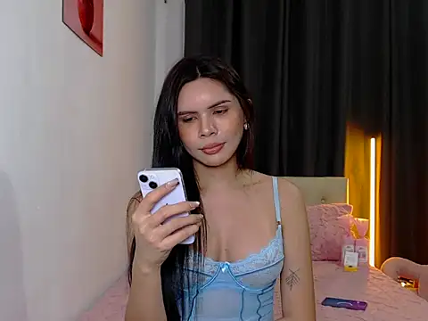 Alexandra Kenn online show from 10, 6, 2026