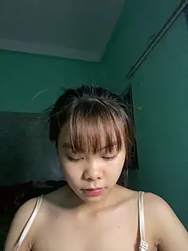 Snapshot of Cry_sexy chatting on 4, 6, 2026 Cry sexy online show from 4, 6, 2026