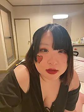 Snapshot of shino_n642 chatting on 14, 7, 2026 shino n642 online show from 14, 7, 2026