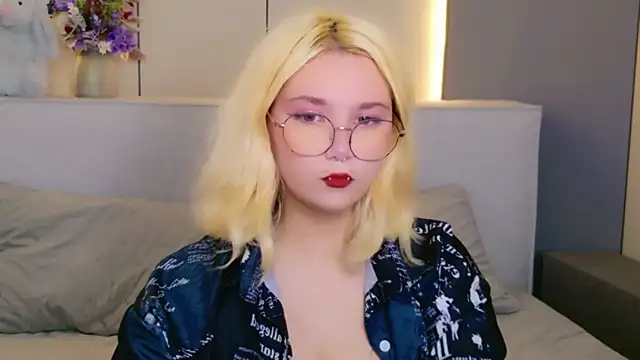 Cassey Well online show from 25, 5, 2026