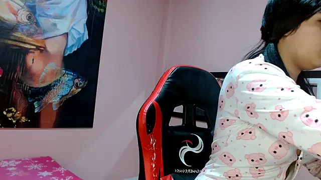 Snapshot of LunaKittyx chatting on 13, 5, 2026 LunaKittyx online show from 13, 5, 2026