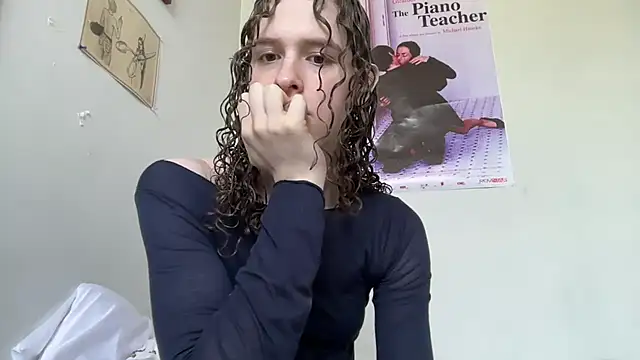 Snapshot of bryluvvsu chatting on 5, 5, 2026 bryluvvsu online show from 5, 5, 2026