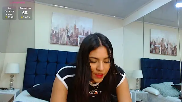ValerieLyon  online show from 23, 6, 2026