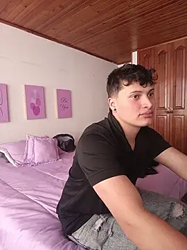 Wildseductor1 online show from 28, 6, 2026
