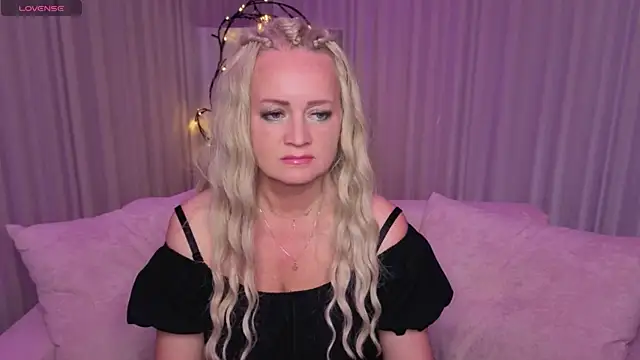 Snapshot of Ingrid_Eriksen chatting on 1, 6, 2026 Ingrid Eriksen online show from 1, 6, 2026