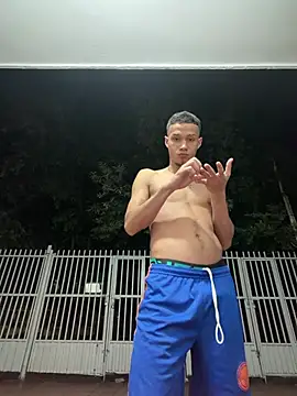 Snapshot of friends_lust_latin chatting on 25, 6, 2026 friends lust latin online show from 25, 6, 2026